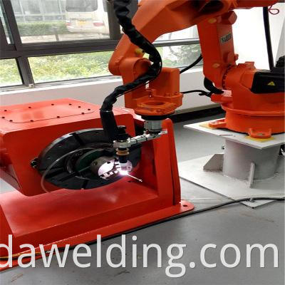 Yueda CO2 Welding Robot Arm Guide Rail Robot Welding Station